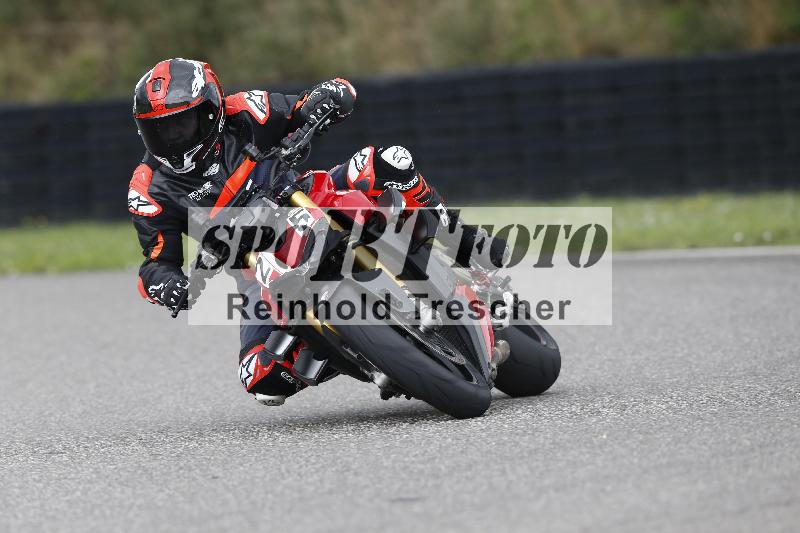 /37 28.07.2025 Dunlop Ride und Test Day ADR/Einsteiger gruen/25